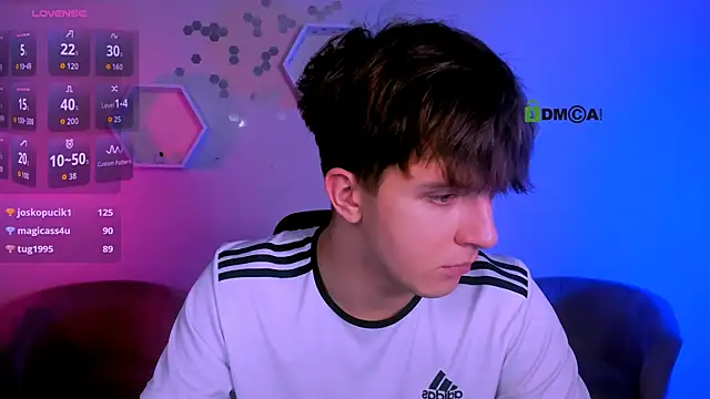 travis_wolf_ live sex cam