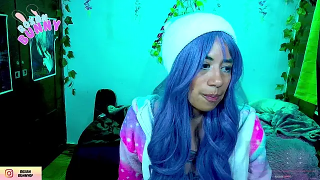 Roxanbunny1's cam snapshot