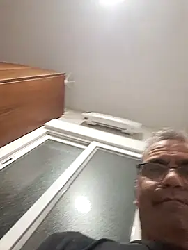 delfi6's cam snapshot