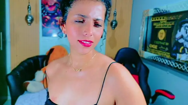 Nayla_Morel's cam snapshot