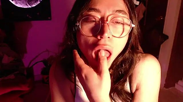 emily_pearl_'s cam snapshot