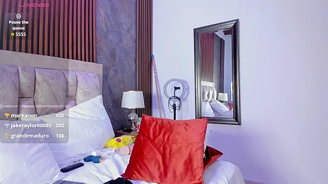 linda_cabal's cam snapshot