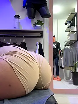 kim_monti's cam snapshot