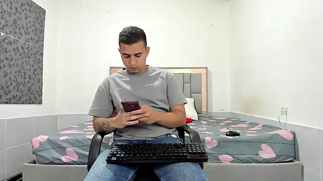 simookeler live sex cam