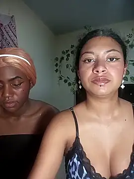 SamyAndLehyla's cam snapshot