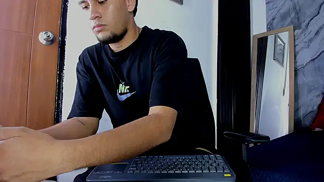 Alan-Smith1 live sex cam