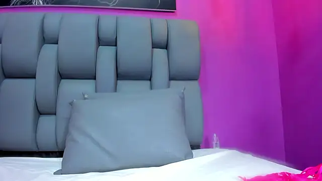 StephanyHolland's cam snapshot