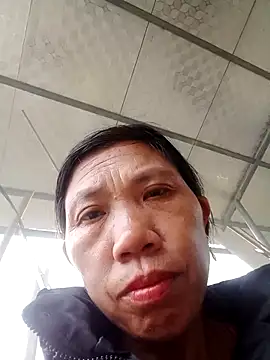 bella-la's cam snapshot