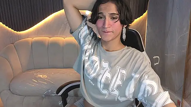 zoe_tp's cam snapshot