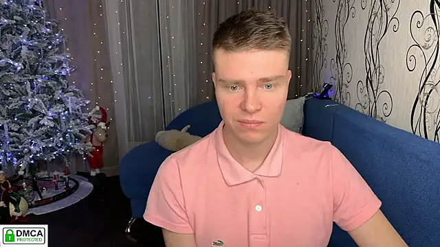 holy_eggs_02's cam snapshot