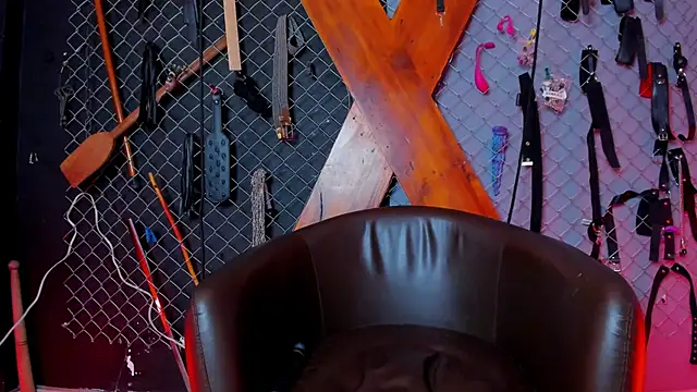 Dmorningstar_bdsm's cam snapshot