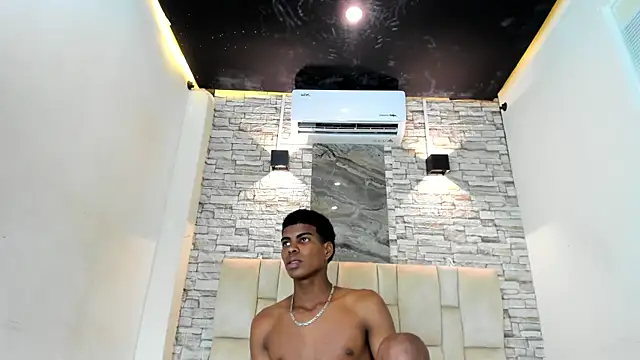 XAVI_LEE live sex cam