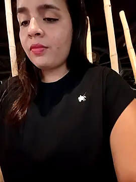 Julieth_hot-69's cam snapshot