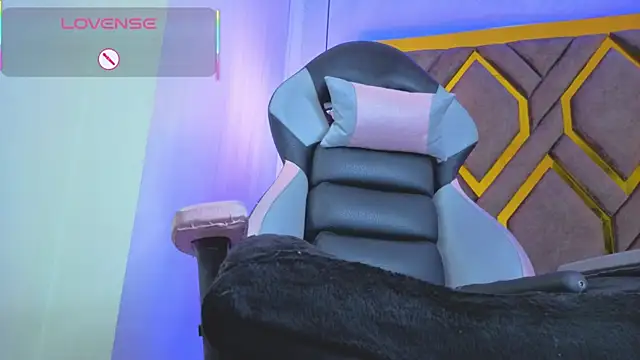 Dom_venena's cam snapshot