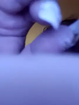 Gummiebear1230's cam snapshot