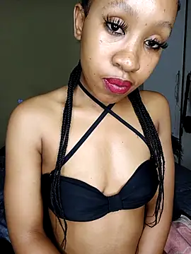 CocoSexyBabe's cam snapshot