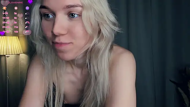 DianeHonnette's cam snapshot