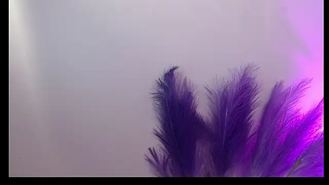 Queen_Rousee's cam snapshot