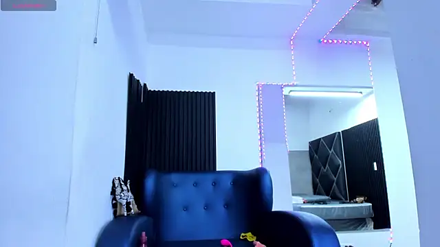 Alise-Mason's cam snapshot