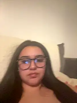 Wild_Busty_Niyah_XX live sex cam