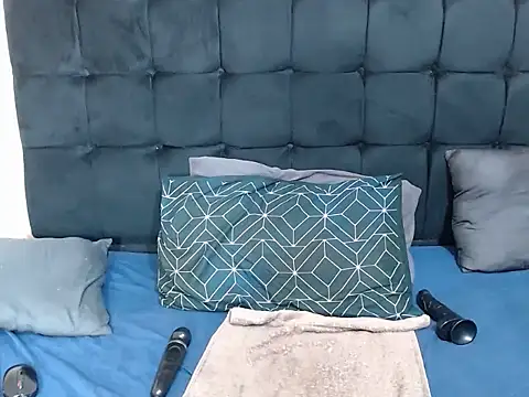 CaramelBootty's cam snapshot