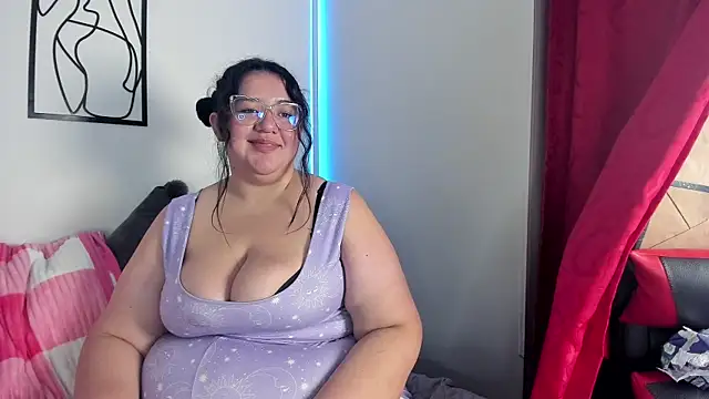 RubyPirsso18's cam snapshot