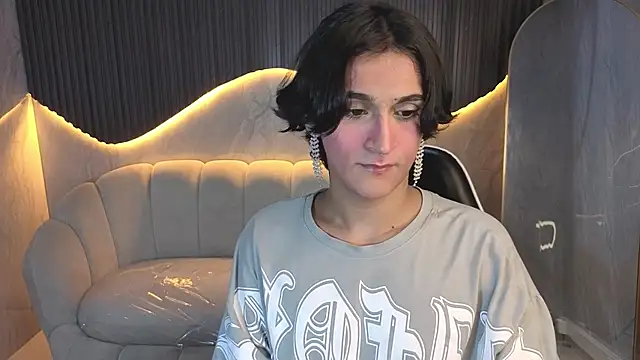 zoe_tp's cam snapshot