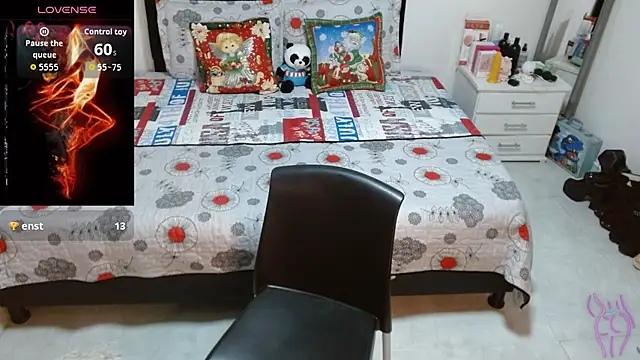 soniafuckboobs's cam snapshot