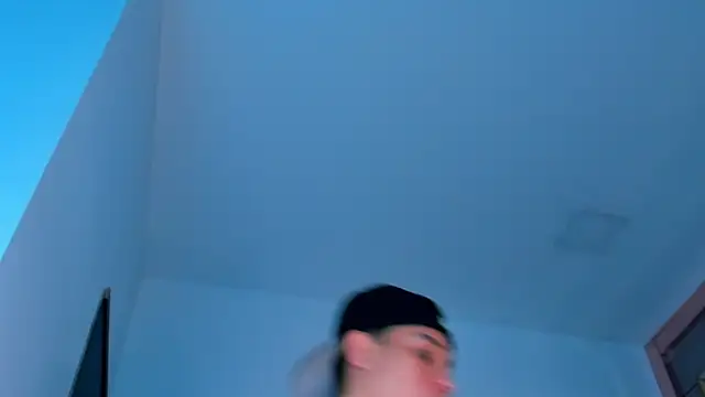 Sebax_Young live sex cam