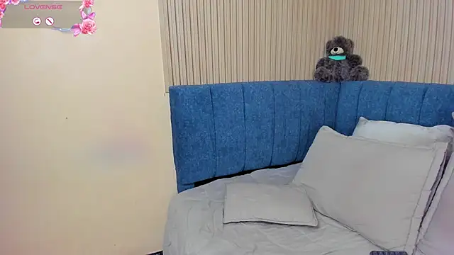 angel_ponce's cam snapshot