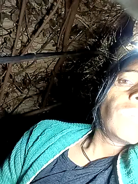 Cutsedi3's cam snapshot