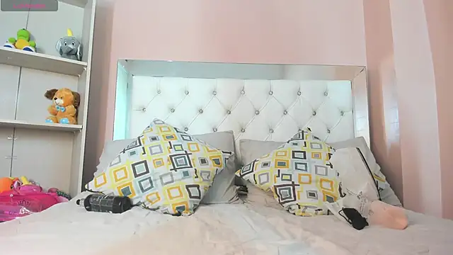 Blaiir_Moon's cam snapshot