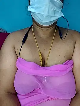 deepikasree143's cam snapshot