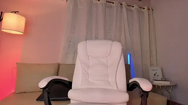 SophieBloomm's cam snapshot