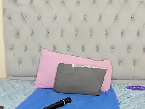 SexyAdelexx's cam snapshot