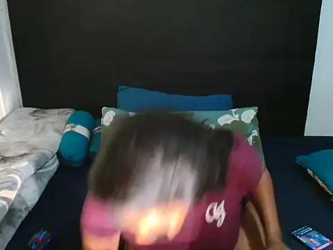 CreamySexyPussy's cam snapshot