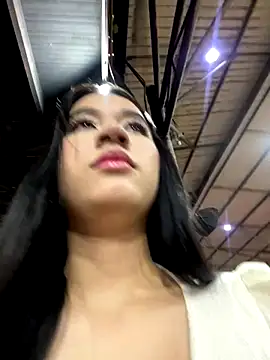 Emi_blair's cam snapshot