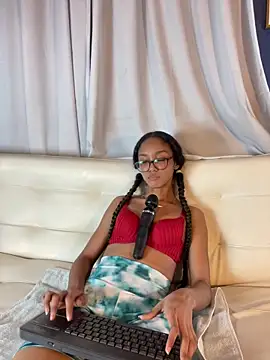 GiselleVice's cam snapshot