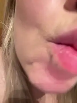 CherryAuroraa's cam snapshot