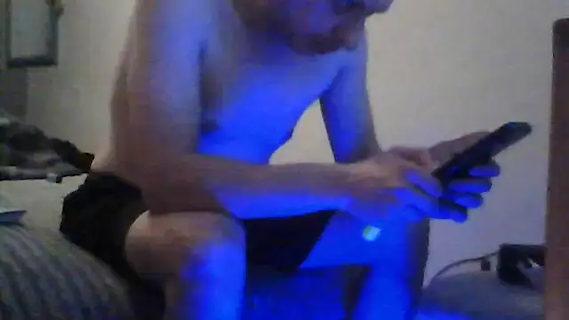 Tom4Womans's cam snapshot