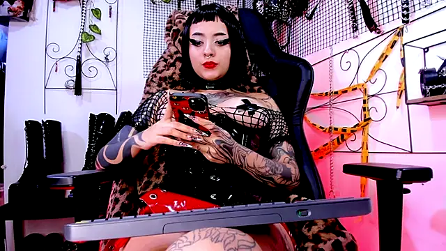 Agatha_BDSM's cam snapshot