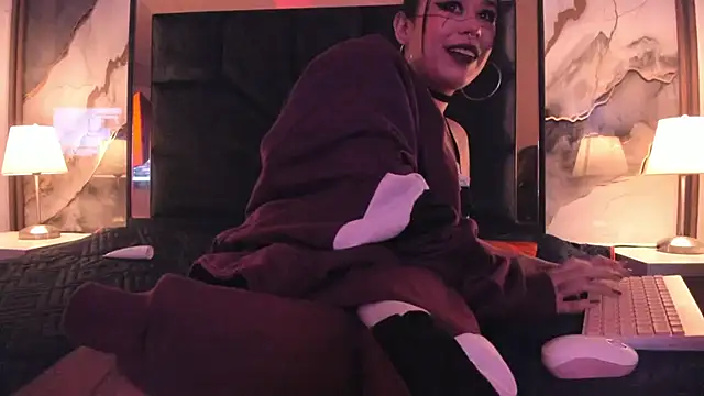 SusanVilla's cam snapshot