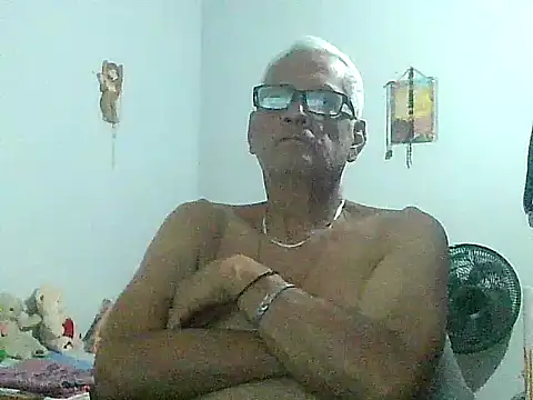 dirtysluttyfist's cam snapshot