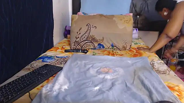 BigbootyNickyx's cam snapshot