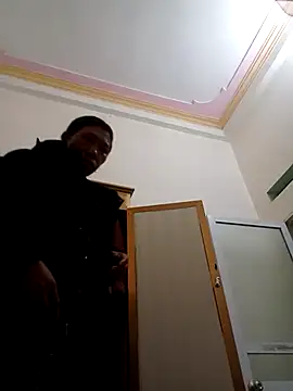 bella-la's cam snapshot