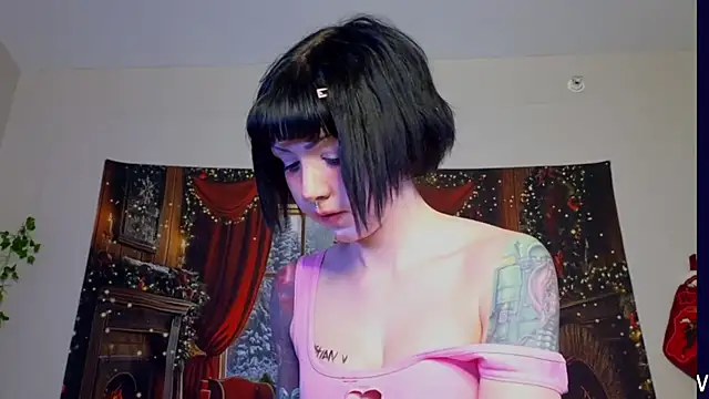 Ivey_Strigoi live sex cam