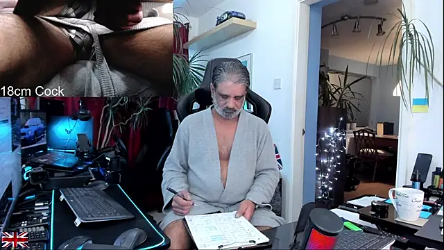 OnlineBossUK's cam snapshot