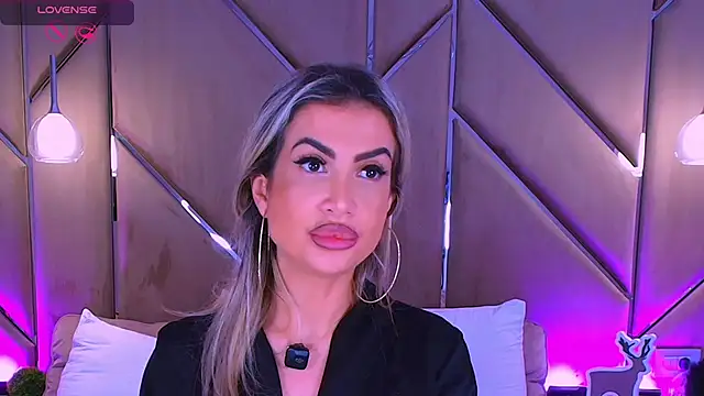 Lellie__'s cam snapshot