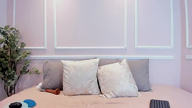 Lucy_Canel's cam snapshot