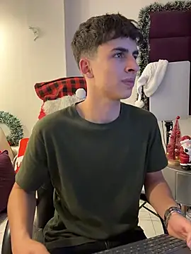 AdrianRinaldi's cam snapshot